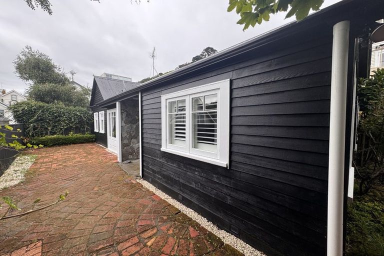 Photo of property in 3 Lewisville Terrace, Thorndon, Wellington, 6011