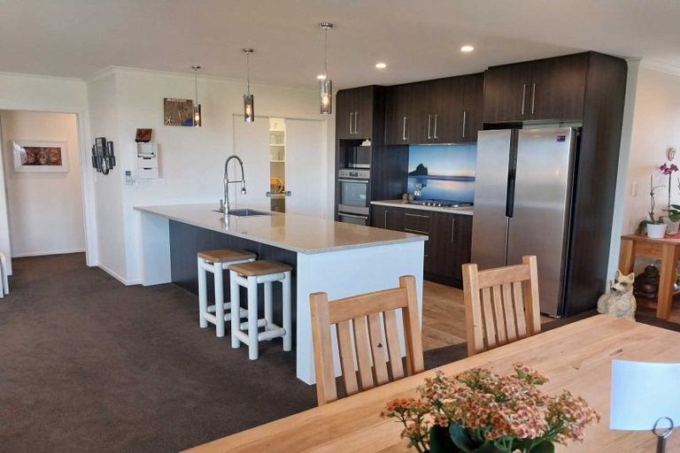 Photo of property in 10 Sophora Place, Papamoa Beach, Papamoa, 3118