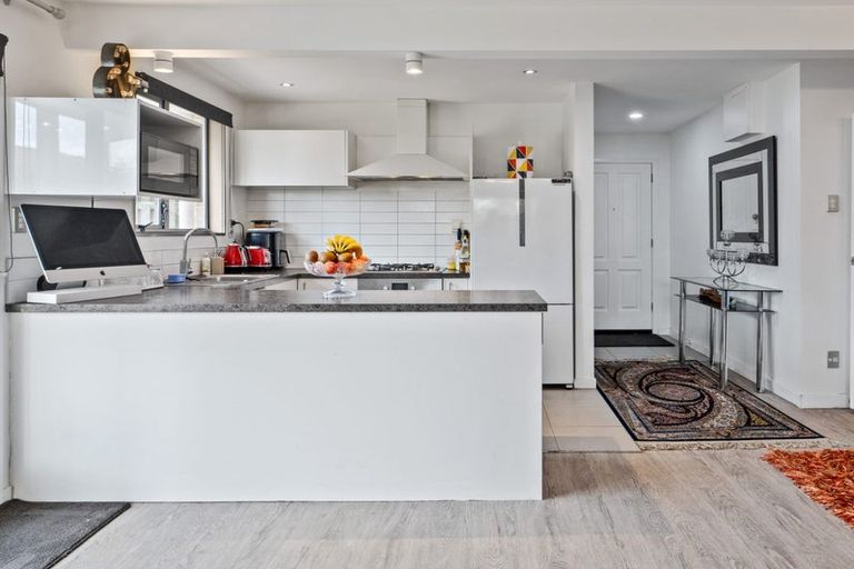 Photo of property in 2/31 Taylors Avenue, Bryndwr, Christchurch, 8052