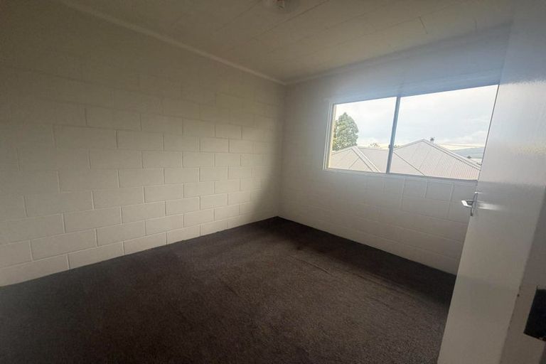 Photo of property in 6/12 Wood Street, Wallaceville, Upper Hutt, 5018