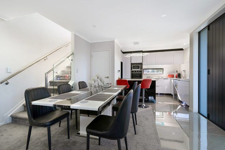 Photo of property in 36 Christmas Road, Manurewa, Auckland, 2102