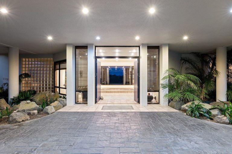 Photo of property in 111 Riverland Road, Kumeu, 0892