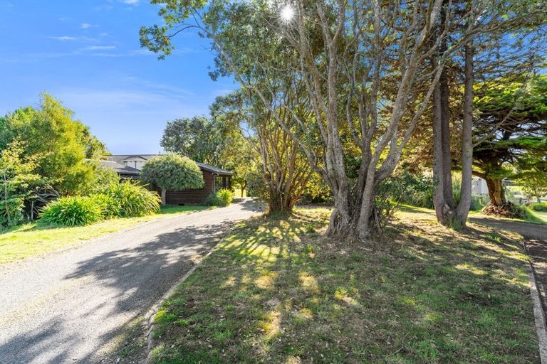 Photo of property in 119 Ratanui Road, Paraparaumu, 5032