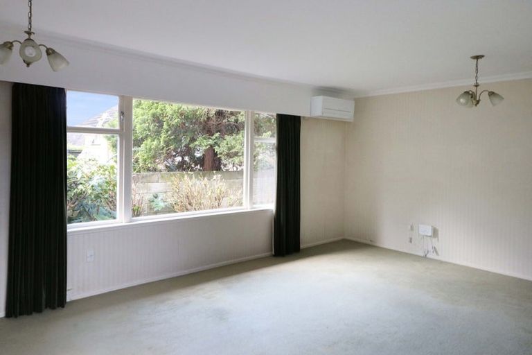 Photo of property in 12 Rawhiti Street, Stokes Valley, Lower Hutt, 5019