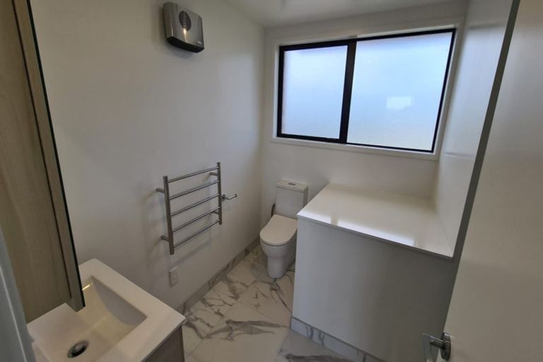 Photo of property in 5/57 Taikata Road, Te Atatu Peninsula, Auckland, 0610