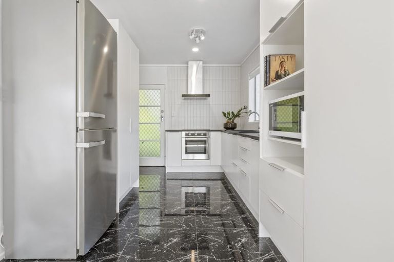 Photo of property in 1/93 Coronation Road, Mangere Bridge, Auckland, 2022