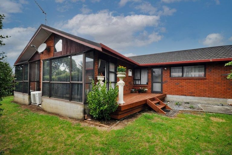 Photo of property in 2/288 Queen Street, Pukekohe, 2120