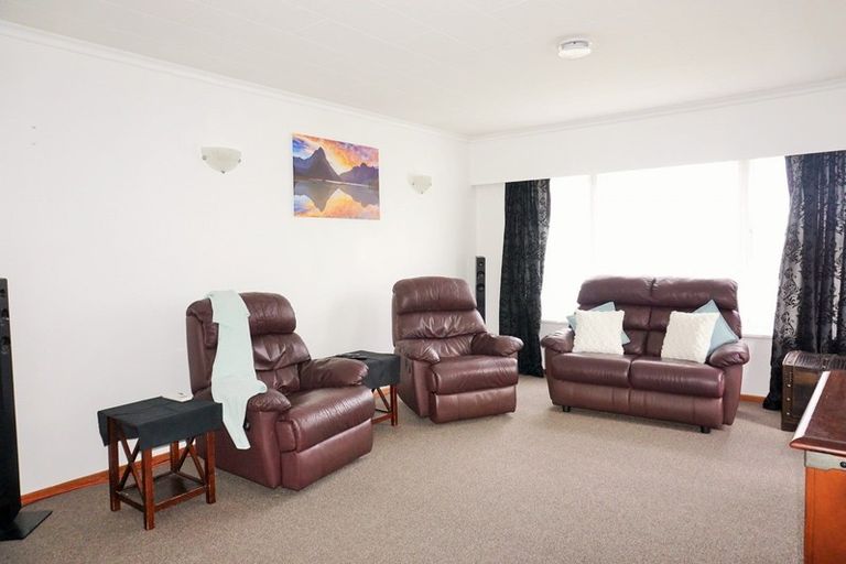 Photo of property in 21 Cargill Street, Levin, 5510