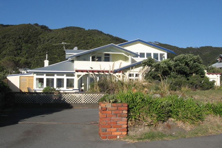 Photo of property in 151 Marine Parade, Eastbourne, Lower Hutt, 5013