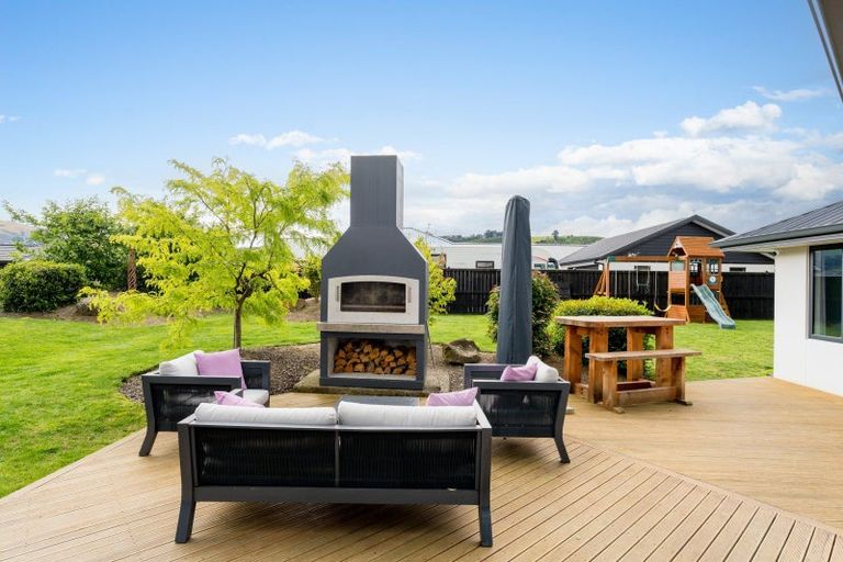 Photo of property in 13 Three Kings Court, Outram, 9019