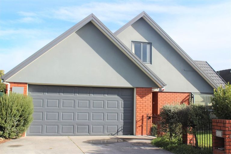 Photo of property in 183 Memorial Avenue, Burnside, Christchurch, 8053