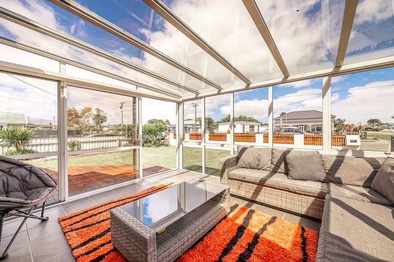 Photo of property in 29 Romilly Street, Westport, 7825