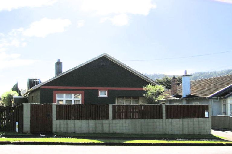 Photo of property in 17 Donald Street, Regent, Whangarei, 0112