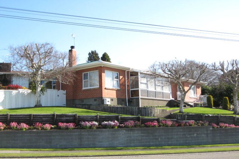 Photo of property in 24 Dartmoor Avenue, Westown, New Plymouth, 4310