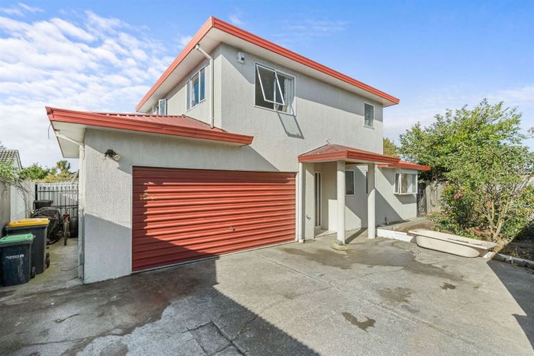 Photo of property in 2/16 Tika Street, Riccarton, Christchurch, 8041