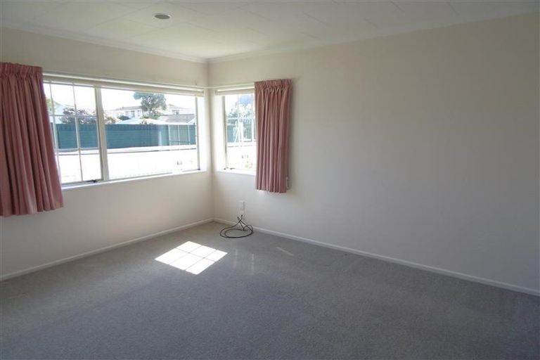 Photo of property in 42a Wallace Place, Westown, New Plymouth, 4310