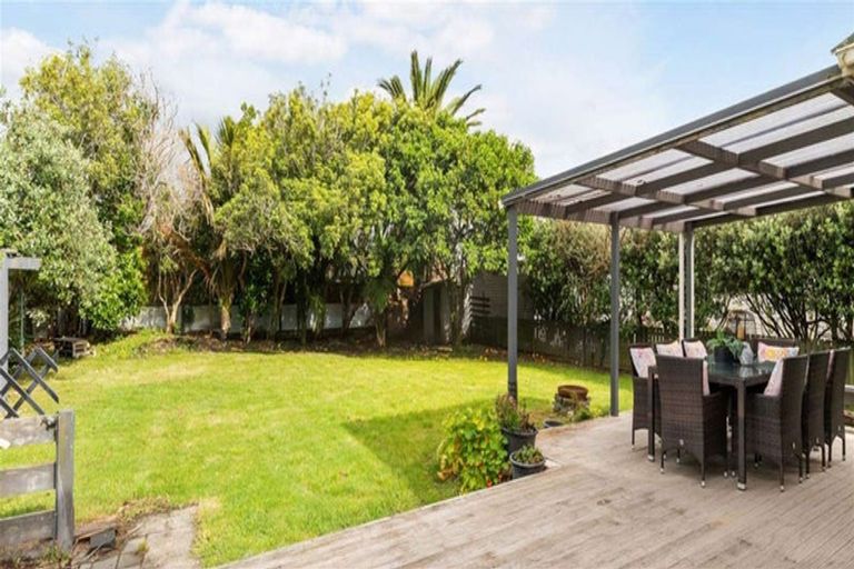 Photo of property in 33 Martyn Street, Waiuku, 2123