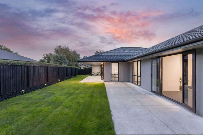 Photo of property in 19 Rubicon Place, Hei Hei, Christchurch, 8042