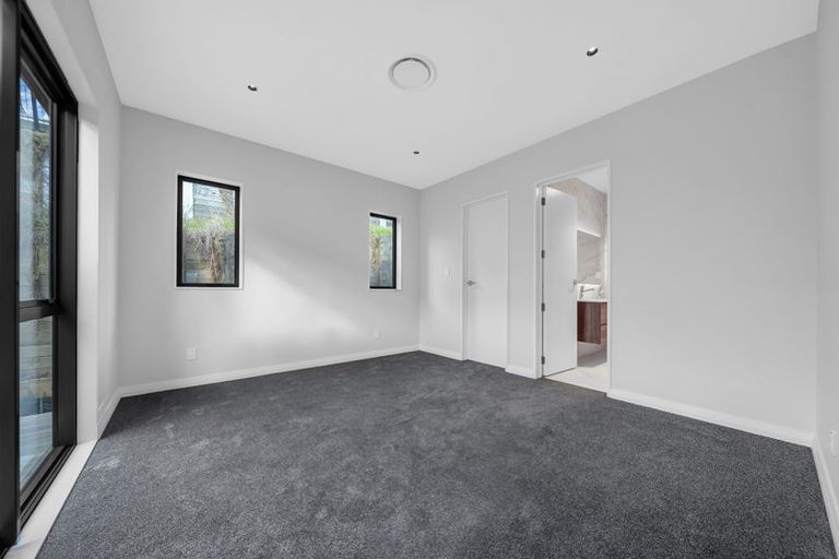 Photo of property in 5 Lawson Creek Street, Massey, Auckland, 0614