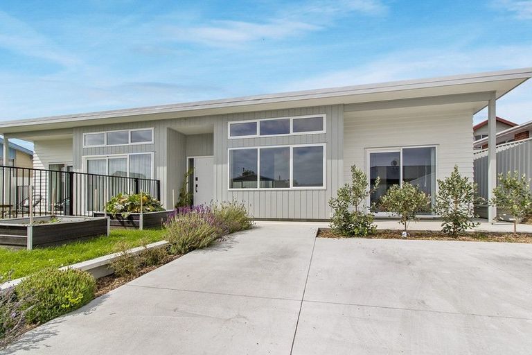 Photo of property in 2/2a Rhodes Street, Parkside, 7910