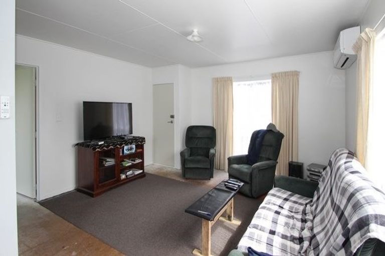 Photo of property in 8a Arklow Place, Flaxmere, Hastings, 4120