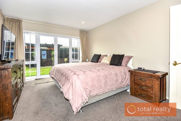 Photo of property in 2 Viceroy Place, Halswell, Christchurch, 8025
