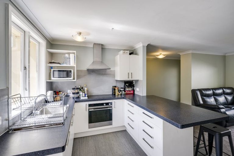 Photo of property in 289 Kennedy Road, Onekawa, Napier, 4110