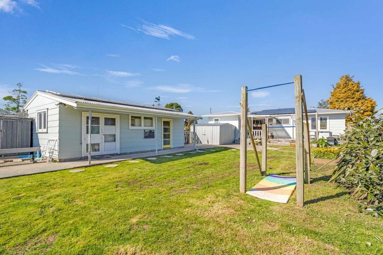 Photo of property in 15 Rimu Street, Edgecumbe, 3120