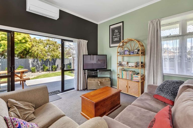 Photo of property in 404 Tremaine Avenue, Takaro, Palmerston North, 4412