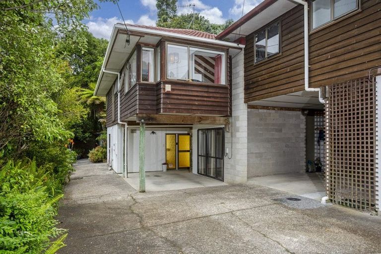 Photo of property in 3/72 Lake Road, Northcote, Auckland, 0627