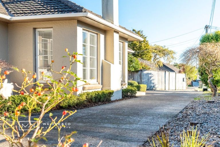 Photo of property in 15 Raukawa Grove, Trentham, Upper Hutt, 5018