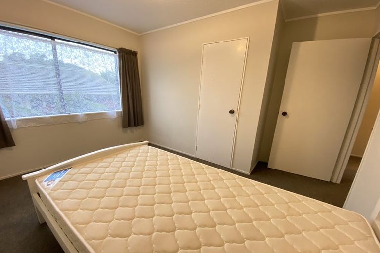 Photo of property in 2/717 East Coast Road, Browns Bay, Auckland, 0630