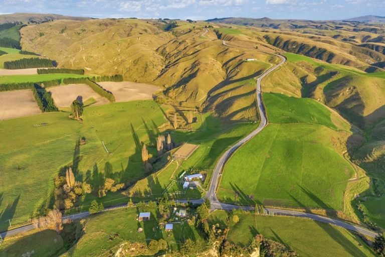 Photo of property in 67 Macraes Road, Waynes, Palmerston, 9483