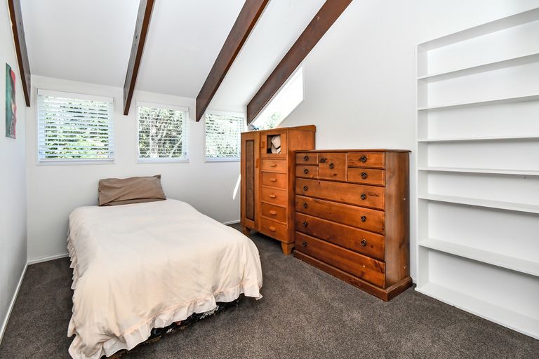 Photo of property in 9 Coulthard Terrace, Opaheke, Papakura, 2113