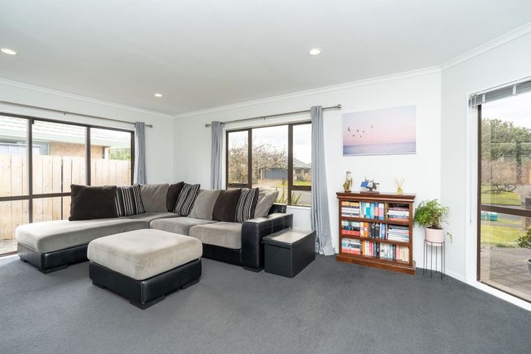 Photo of property in 23 Sandhurst Place, Nawton, Hamilton, 3200