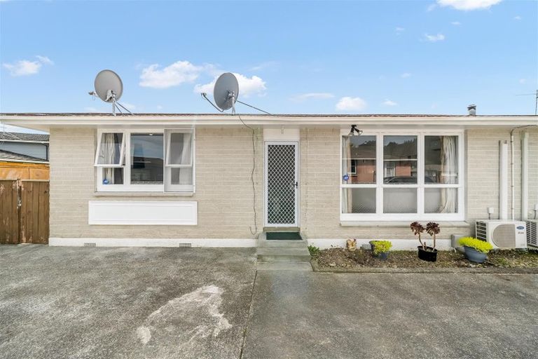 Photo of property in 2/17 Oregon Drive, Maoribank, Upper Hutt, 5018