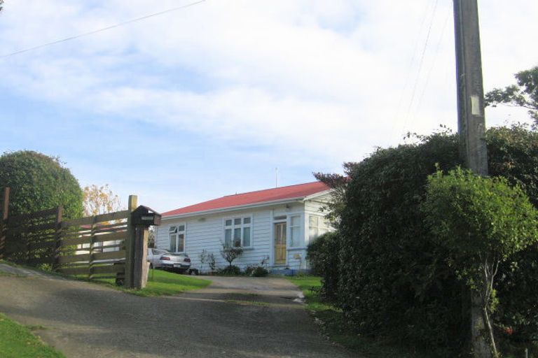 Photo of property in 12 Arawhata Street, Ranui, Porirua, 5024