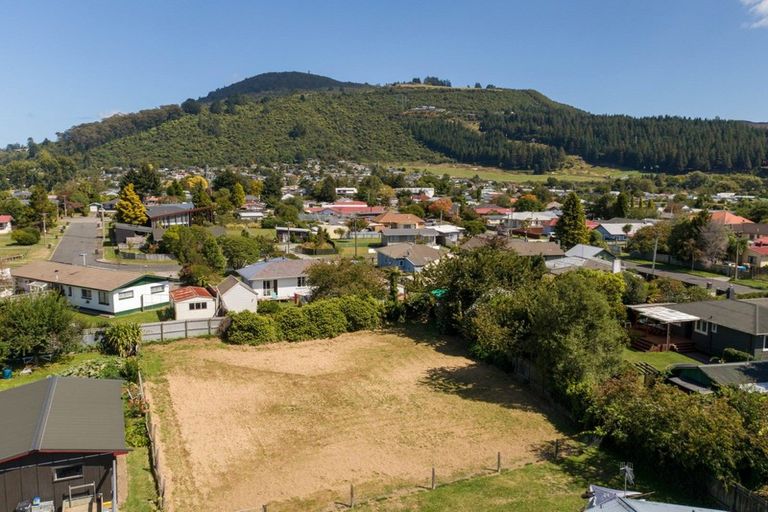 Photo of property in 8c Kouma Place, Fairy Springs, Rotorua, 3015