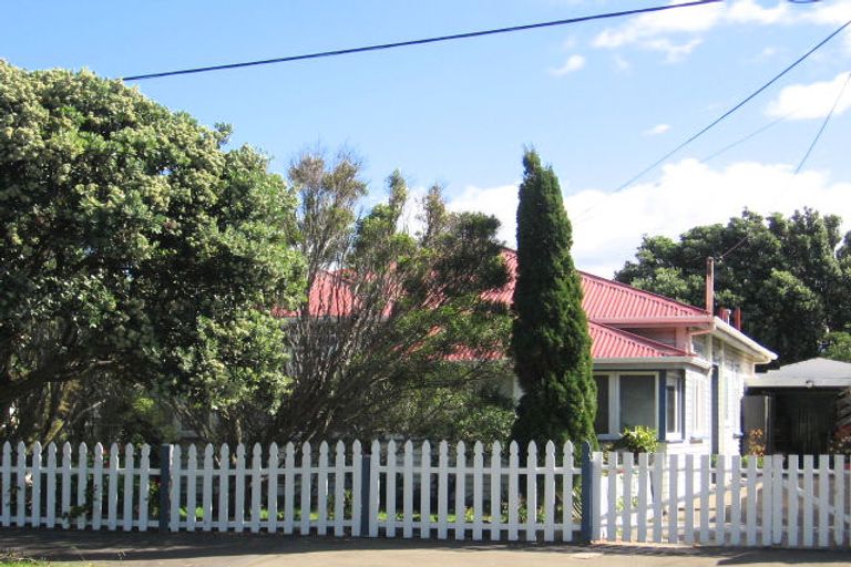 Photo of property in 39 Miro Street, Miramar, Wellington, 6022