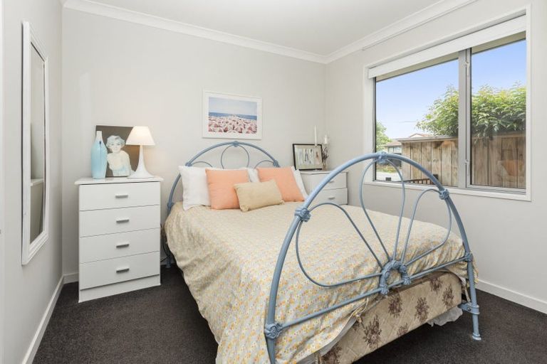 Photo of property in 1/11 North Avon Road, Richmond, Christchurch, 8013