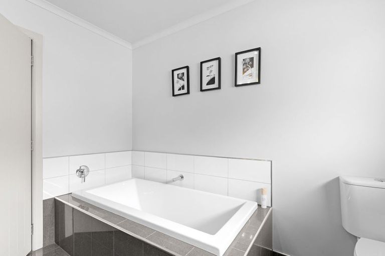 Photo of property in 9 Tunbridge Wells, Ohau, Levin, 5570