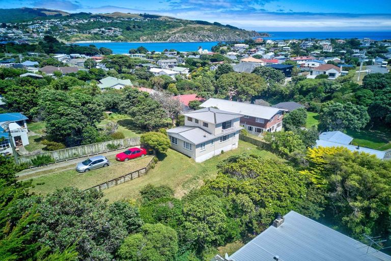 Photo of property in 27 Thornley Street, Titahi Bay, Porirua, 5022