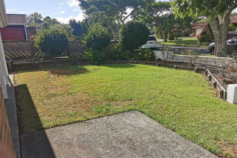 Photo of property in 4 Fieldstone Court, Northpark, Auckland, 2013