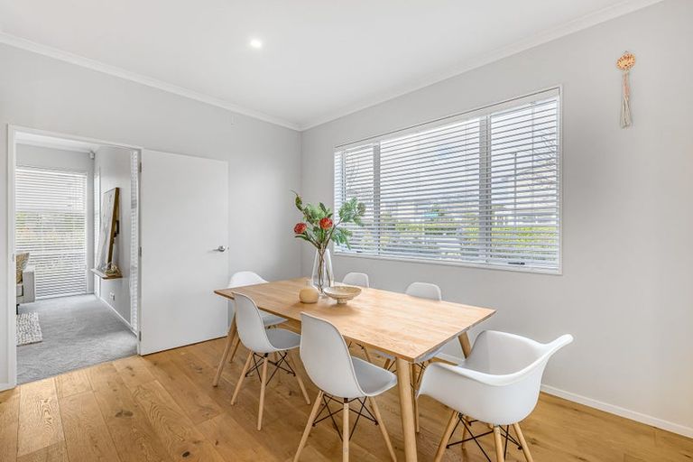 Photo of property in 27 Whenuapai Drive, Whenuapai, Auckland, 0618