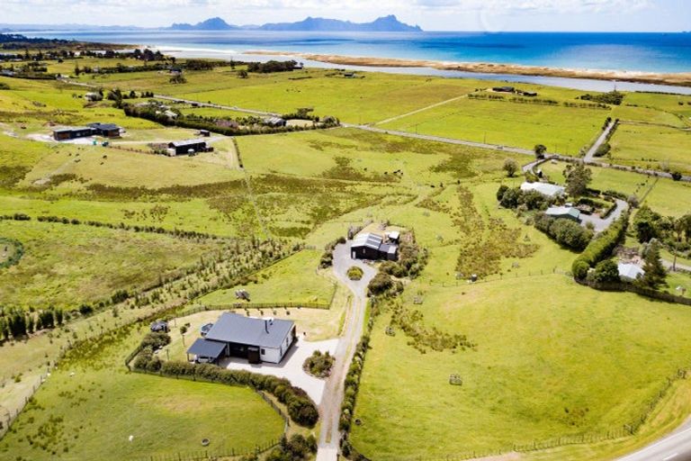 Photo of property in 36 Mclean Road, Waipu, 0582