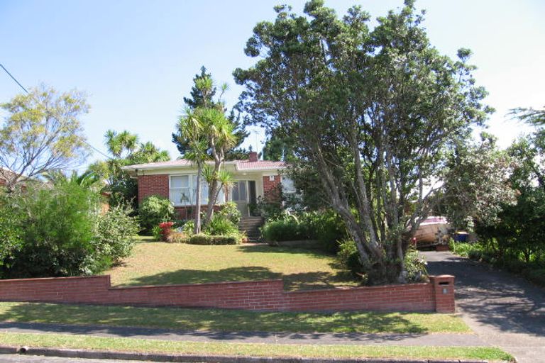 Photo of property in 8 Mason Street, New Lynn, Auckland, 0600