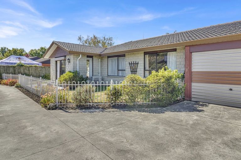 Photo of property in 2/21 Montclare Avenue, Ilam, Christchurch, 8041