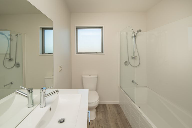 Photo of property in 2 Cable Lane, Halswell, Christchurch, 8025