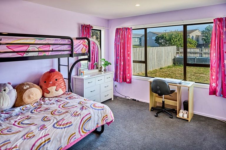 Photo of property in 37 Waiuta Street, Titahi Bay, Porirua, 5022