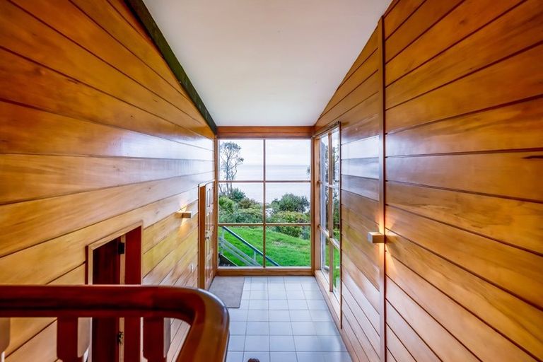 Photo of property in 57 Arapito Road, Titirangi, Auckland, 0604